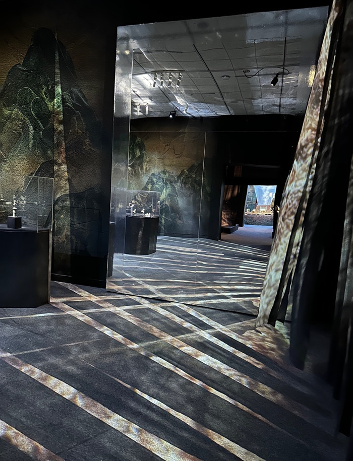 聚焦《永恒的祭献：中国古代青铜礼器》大展（11）：镜子的妙用