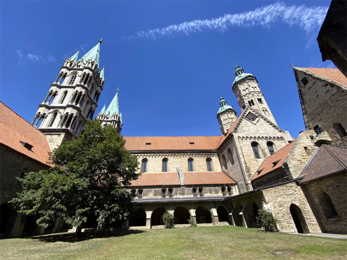 探访德国“瑙姆堡大师”雕像