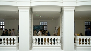 钻下去，长出来：“第八届abC艺术书展